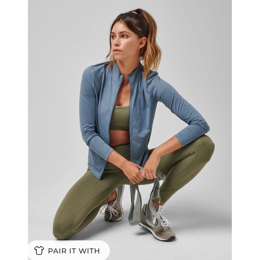 NWT $99 Greatness Wins Womens Core Tech Full Zip Jacket Size Large Athletic Blue